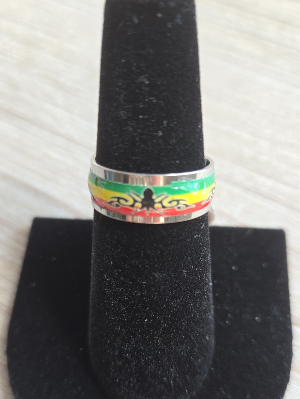 Multicolor Rasta-Inspired Stainless Steel Ring - Green Yellow Red Accent.